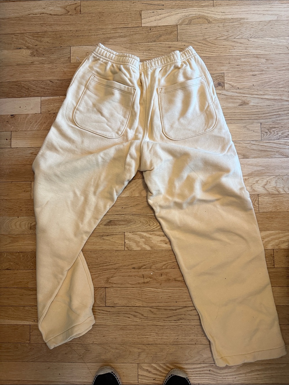 Men's Cream Elastic-Waist Relaxed Sweatpants with Patch Pockets